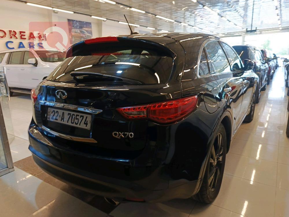 انفنتي QX70